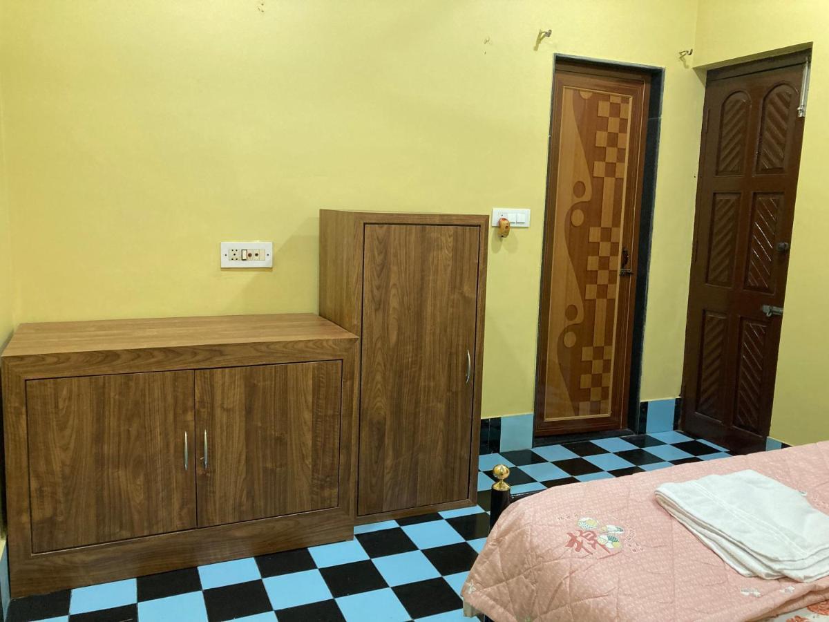 Anjali Homestay - 10 Mins From Airport Siliguri Dış mekan fotoğraf